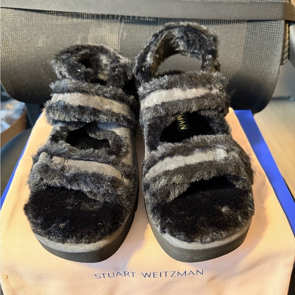 Stuart Weitzman Zoe Lift Chill Furry Sandals Black NEW IN BOX - Picture 1 of 11